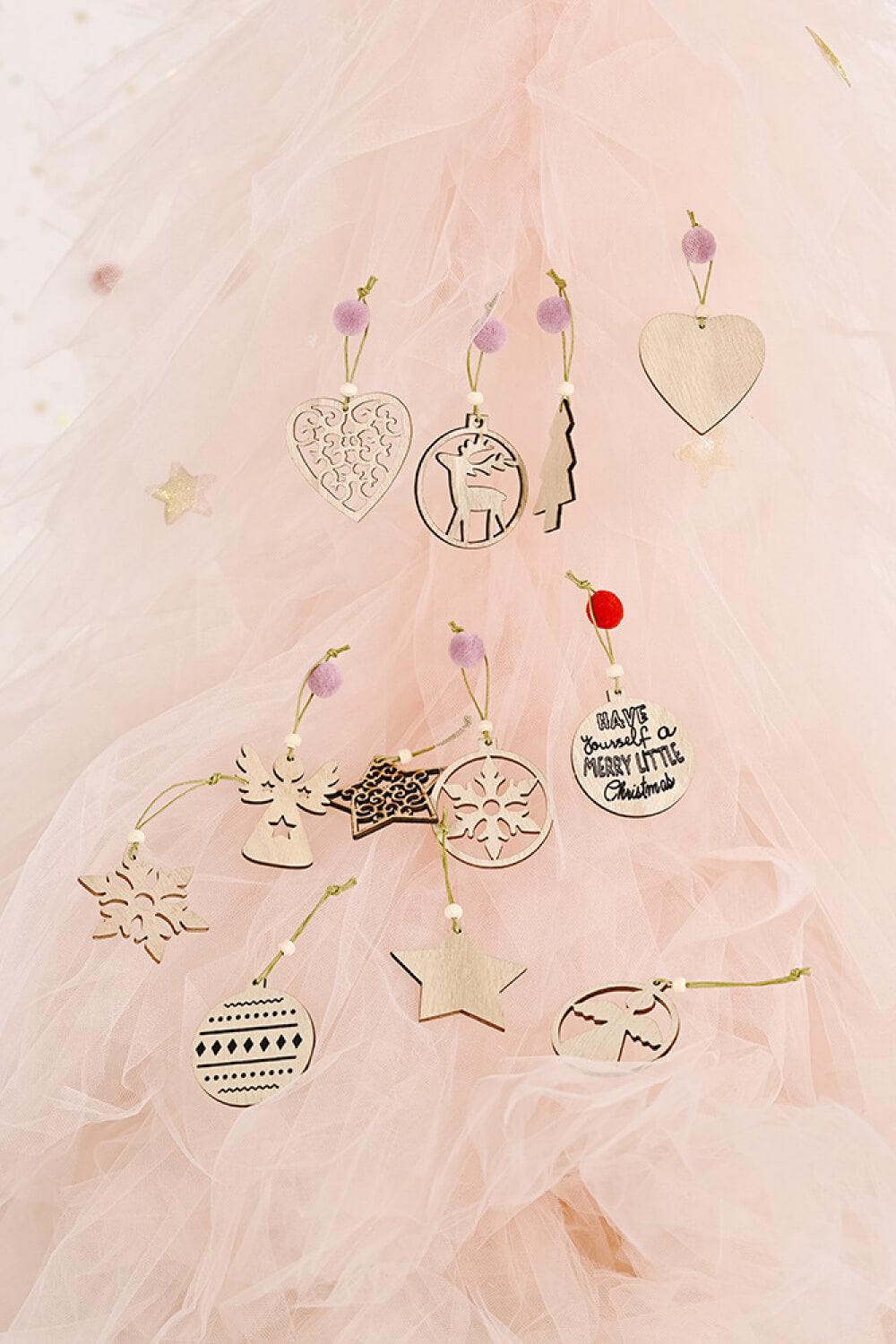 Random 4-Pack Christmas Decorative Hanging Widgets