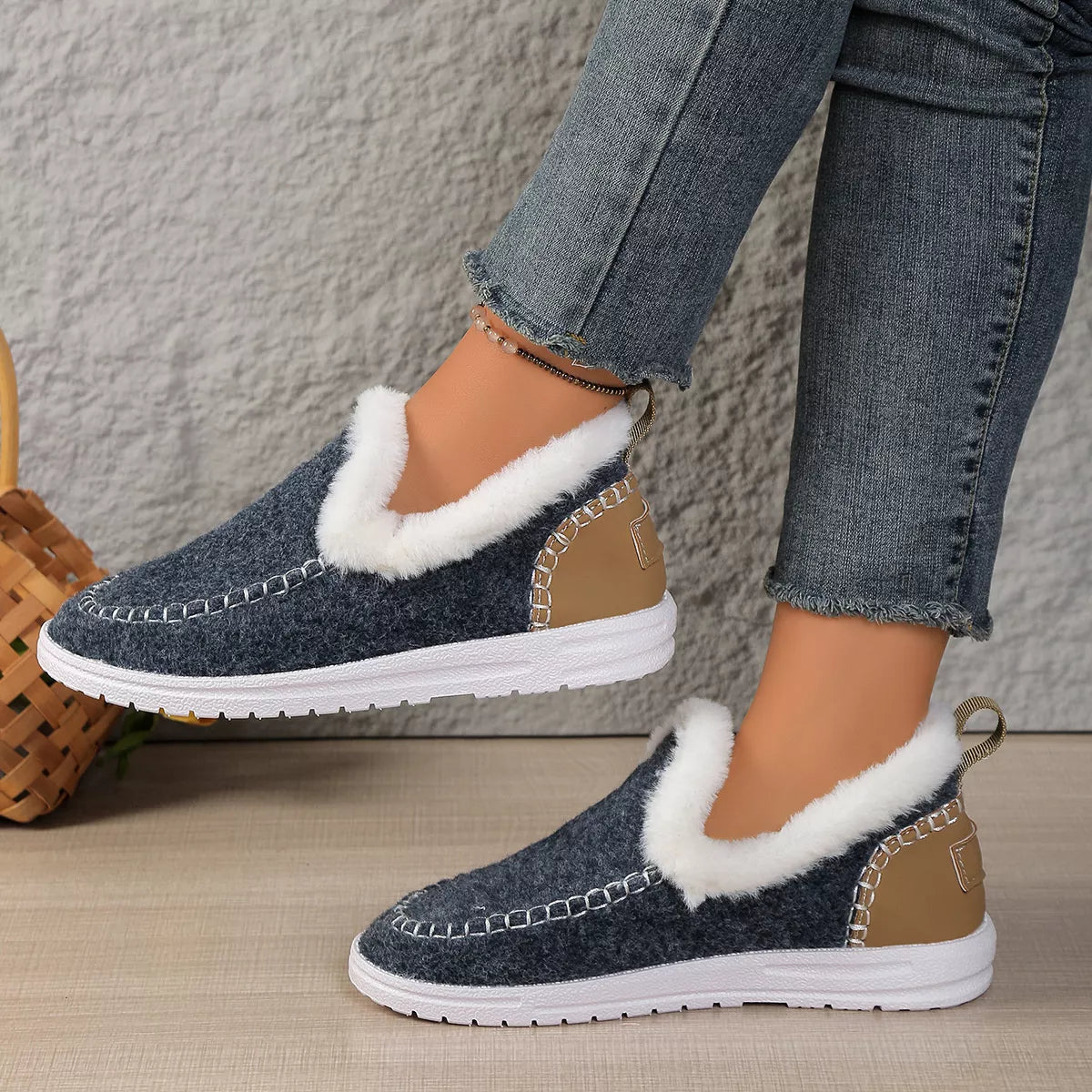 66ea09ae543f4b11932e39b2a29327b9-Max-Origin